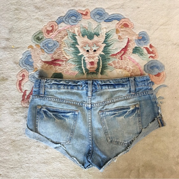 Free People 61855-16515125 distressed denim cut off shorts Sz 24 - Picture 4 of 5